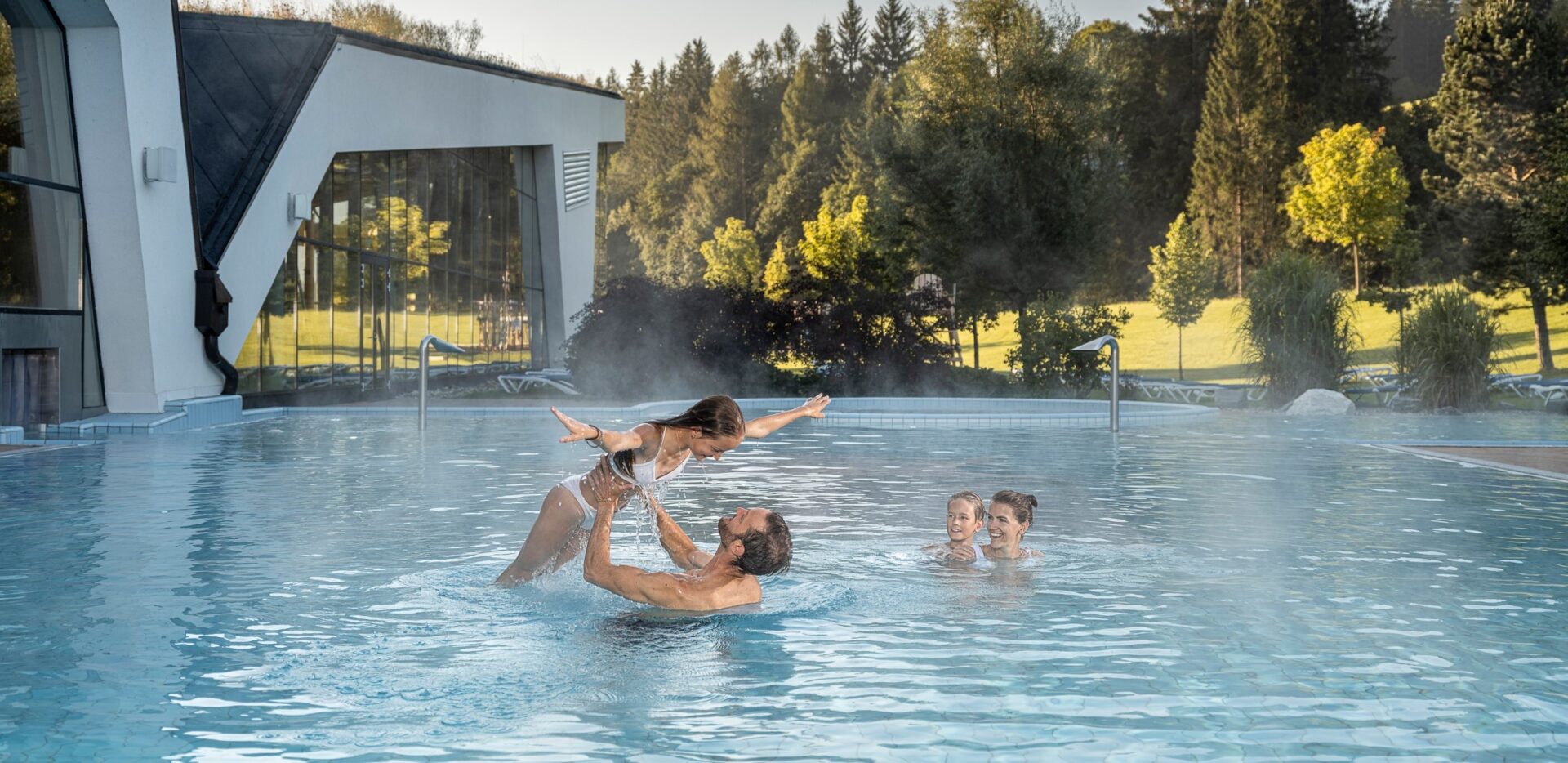 Therme Amadé thermal baths in Altenmarkt under winter snow