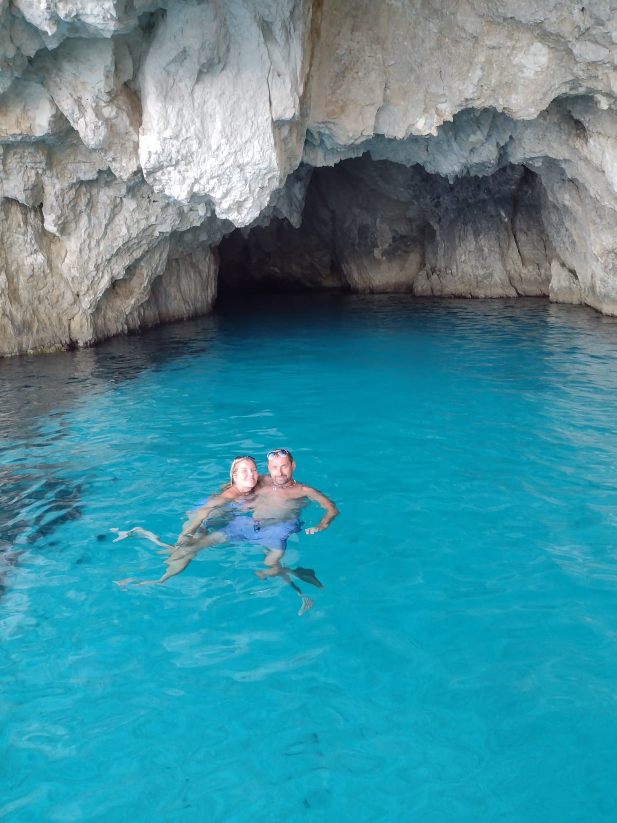 keri caves zante