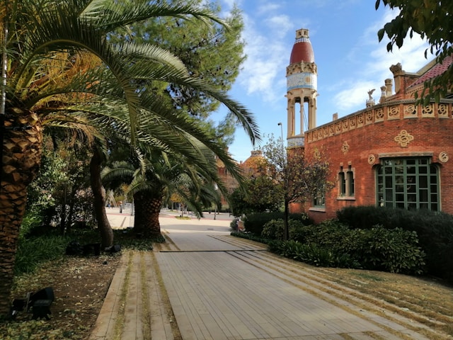 Interior courtyard of Hospital de Sant Pau